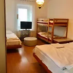 Mlynicky Dvur 게스트하우스 Červená Voda