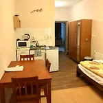 Mlynicky Dvur 게스트하우스 Červená Voda