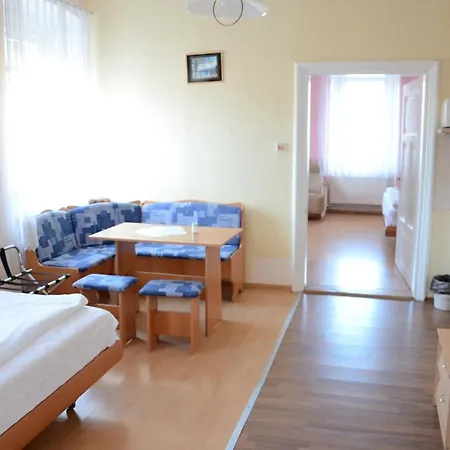 Mlynicky Dvur Guest house Cervena Voda